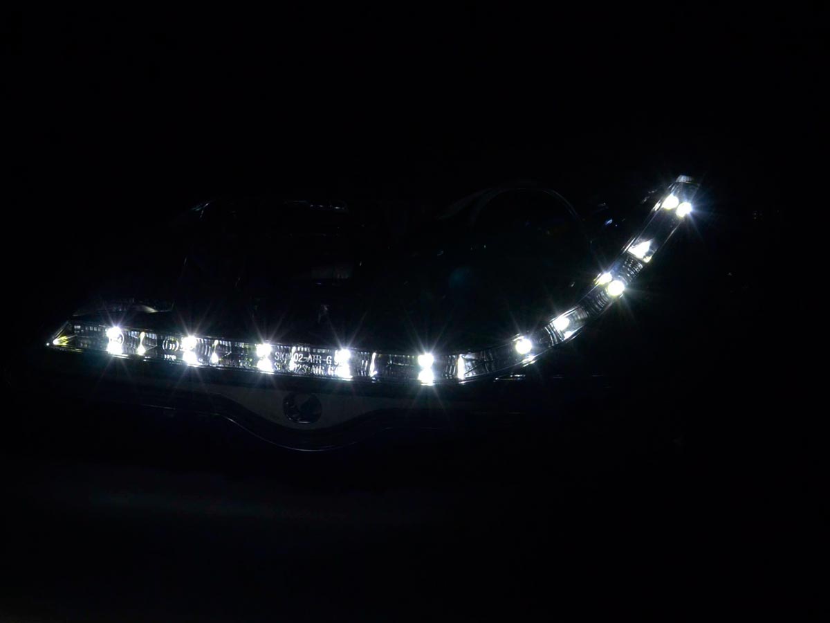 Scheinwerfer Set Daylight LED Tagfahrlicht Opel Astra G 98-03 schwarz Scheinwerfer Set Daylight LED Tagfahrlicht Opel Astra G 98-03 schwarz